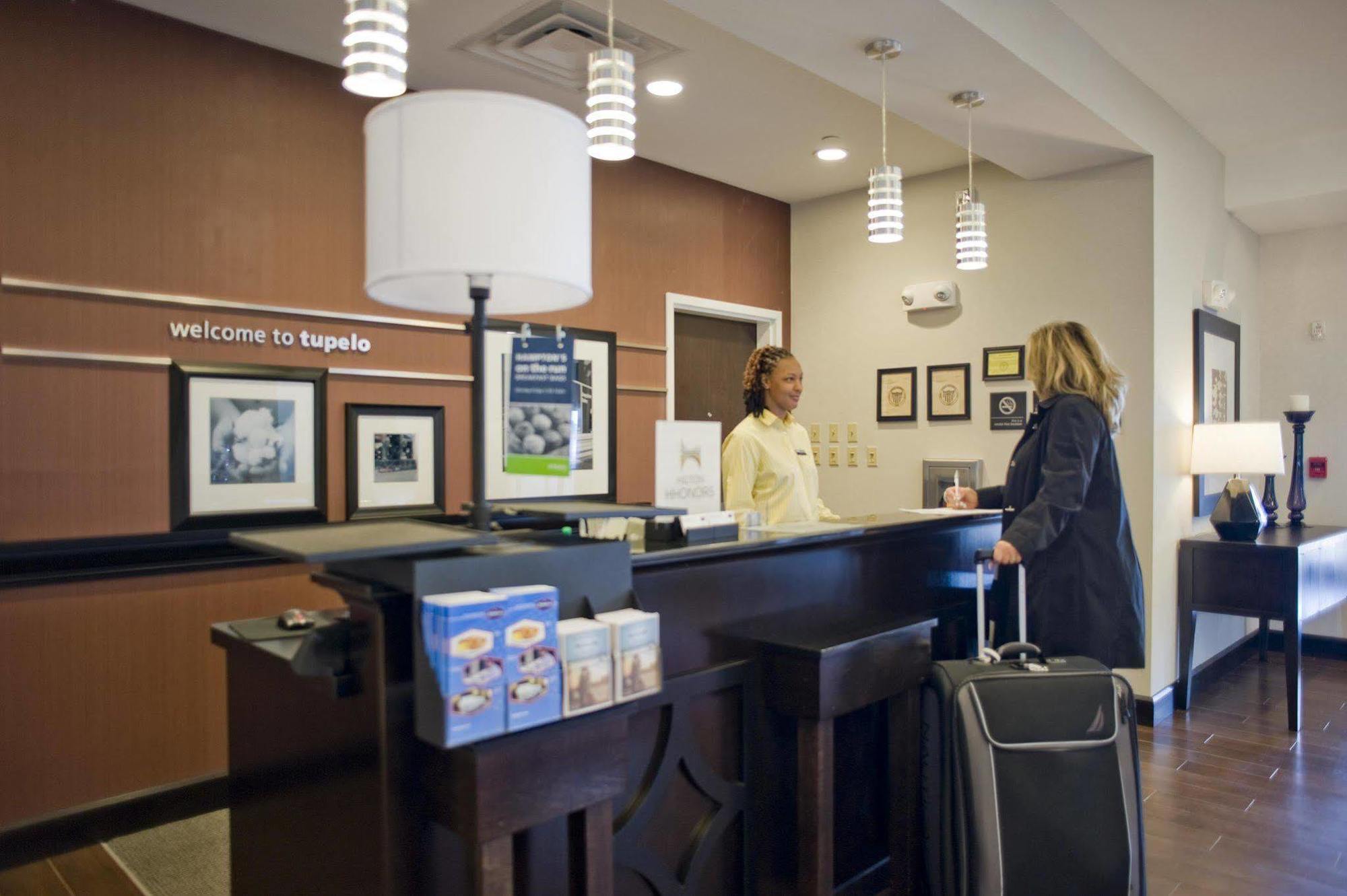 Hampton Inn & Suites Tupelo/Barnes Crossing Ngoại thất bức ảnh